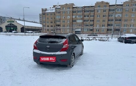 Hyundai Solaris II рестайлинг, 2013 год, 690 000 рублей, 4 фотография