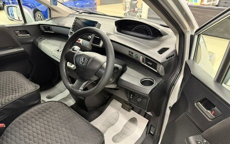 Honda Freed I, 2010 год, 1 049 999 рублей, 10 фотография