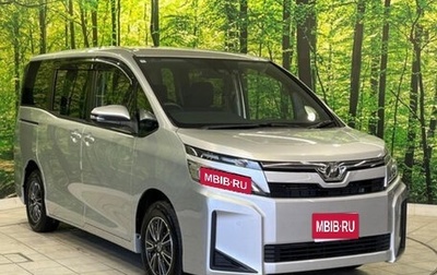 Toyota Voxy III, 2019 год, 2 375 000 рублей, 1 фотография
