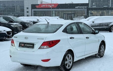 Hyundai Solaris II рестайлинг, 2011 год, 595 000 рублей, 3 фотография