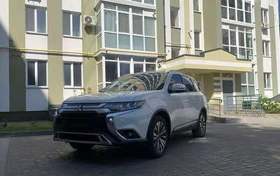 Mitsubishi Outlander III рестайлинг 3, 2022 год, 2 320 000 рублей, 1 фотография