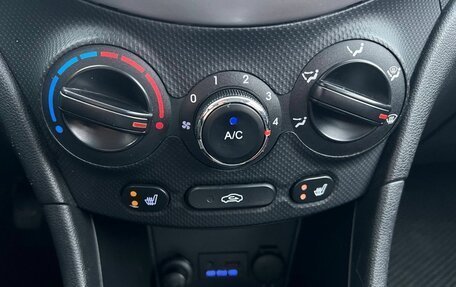 Hyundai Solaris II рестайлинг, 2011 год, 555 000 рублей, 11 фотография