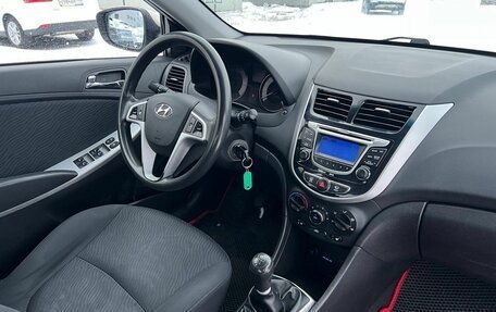 Hyundai Solaris II рестайлинг, 2011 год, 555 000 рублей, 15 фотография