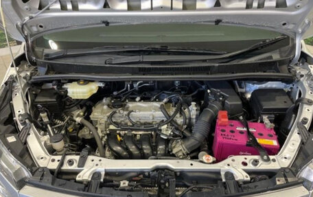 Toyota Voxy III, 2019 год, 2 375 000 рублей, 17 фотография