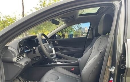 Hyundai Elantra, 2025 год, 1 750 000 рублей, 12 фотография