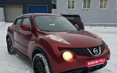 Nissan Juke II, 2013 год, 800 000 рублей, 3 фотография