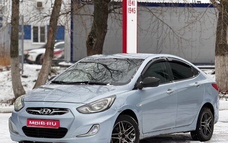 Hyundai Solaris II рестайлинг, 2012 год, 440 000 рублей, 1 фотография