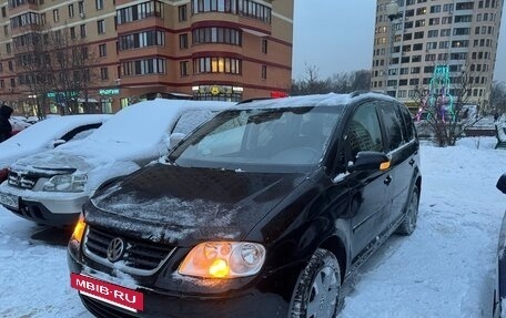Volkswagen Touran III, 2006 год, 575 000 рублей, 4 фотография