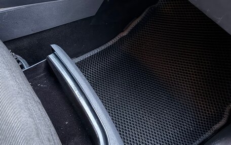 Volkswagen Touran III, 2006 год, 575 000 рублей, 28 фотография