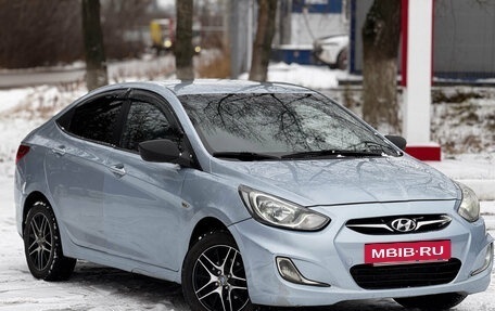 Hyundai Solaris II рестайлинг, 2012 год, 440 000 рублей, 3 фотография