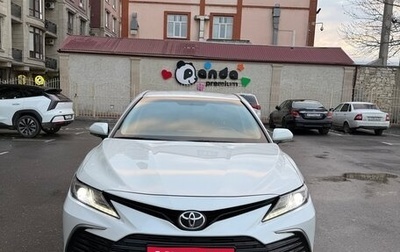 Toyota Camry, 2021 год, 2 750 000 рублей, 1 фотография