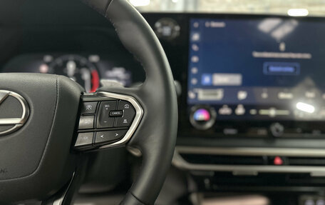 Lexus RX IV рестайлинг, 2025 год, 7 500 000 рублей, 24 фотография