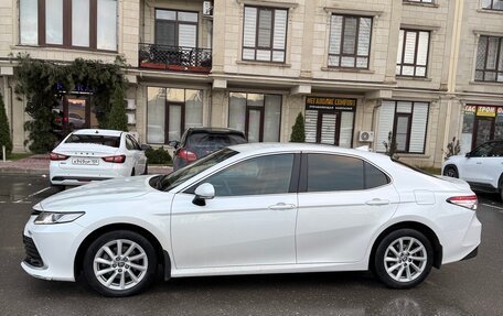 Toyota Camry, 2021 год, 2 750 000 рублей, 2 фотография