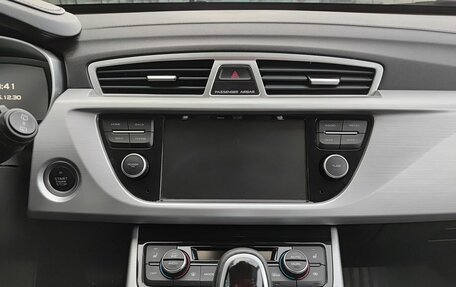 Geely Atlas I, 2018 год, 1 457 000 рублей, 18 фотография