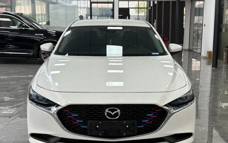 Mazda 3, 2021 год, 1 850 000 рублей, 2 фотография