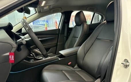 Mazda 3, 2021 год, 1 850 000 рублей, 8 фотография