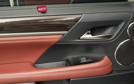 Lexus LX III, 2017 год, 6 800 000 рублей, 9 фотография