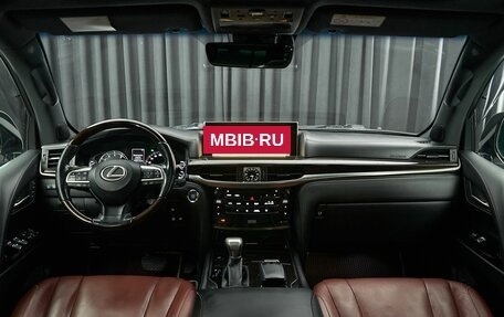 Lexus LX III, 2017 год, 6 800 000 рублей, 7 фотография