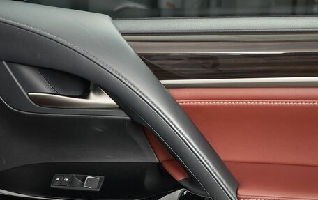 Lexus LX III, 2017 год, 6 800 000 рублей, 17 фотография