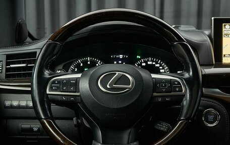 Lexus LX III, 2017 год, 6 800 000 рублей, 27 фотография