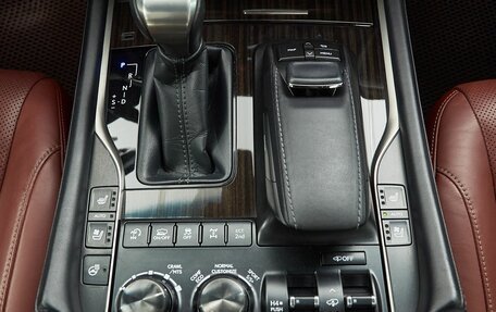 Lexus LX III, 2017 год, 6 800 000 рублей, 31 фотография