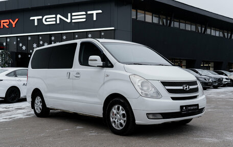 Hyundai Grand Starex Grand Starex I рестайлинг 2, 2010 год, 945 000 рублей, 2 фотография