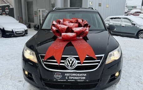 Volkswagen Tiguan I, 2011 год, 1 240 000 рублей, 2 фотография