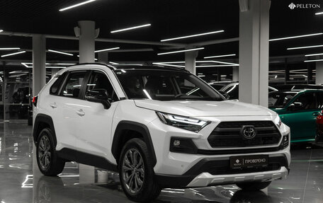 Toyota RAV4, 2025 год, 4 300 000 рублей, 2 фотография
