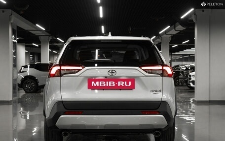 Toyota RAV4, 2025 год, 4 300 000 рублей, 6 фотография