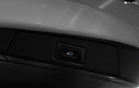 Toyota RAV4, 2025 год, 4 300 000 рублей, 23 фотография