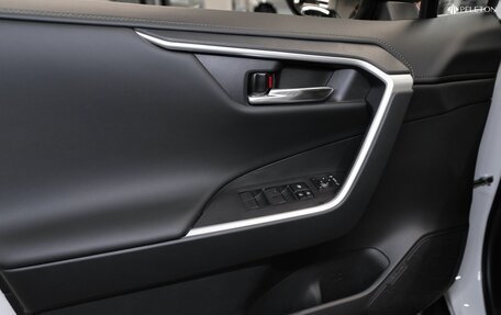 Toyota RAV4, 2025 год, 4 300 000 рублей, 20 фотография