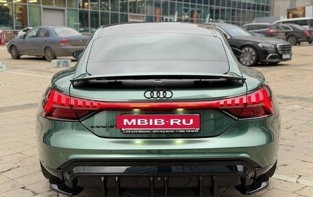 Audi e-tron GT, 2022 год, 10 500 000 рублей, 5 фотография