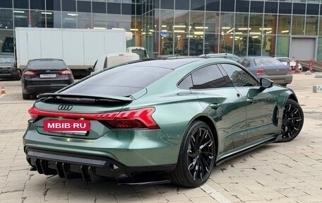 Audi e-tron GT, 2022 год, 10 500 000 рублей, 4 фотография