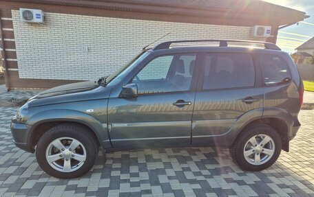 Chevrolet Niva I рестайлинг, 2017 год, 931 000 рублей, 10 фотография