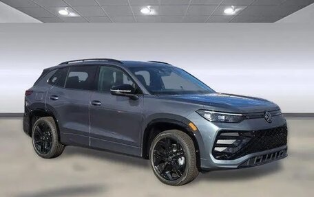 Volkswagen Tiguan, 2025 год, 4 834 000 рублей, 6 фотография