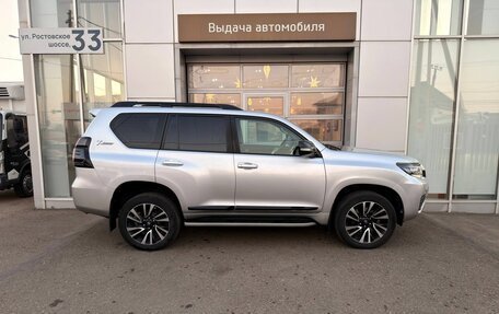 Toyota Land Cruiser Prado 150 рестайлинг 2, 2022 год, 5 645 000 рублей, 4 фотография