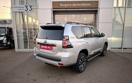 Toyota Land Cruiser Prado 150 рестайлинг 2, 2022 год, 5 645 000 рублей, 5 фотография