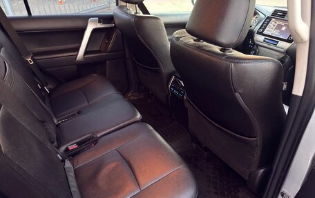 Toyota Land Cruiser Prado 150 рестайлинг 2, 2022 год, 5 645 000 рублей, 13 фотография