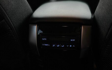 Toyota Land Cruiser Prado 150 рестайлинг 2, 2022 год, 5 645 000 рублей, 18 фотография