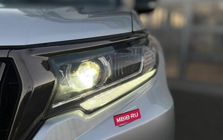 Toyota Land Cruiser Prado 150 рестайлинг 2, 2022 год, 5 645 000 рублей, 20 фотография