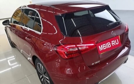 Mercedes-Benz A-Класс, 2022 год, 1 692 008 рублей, 4 фотография