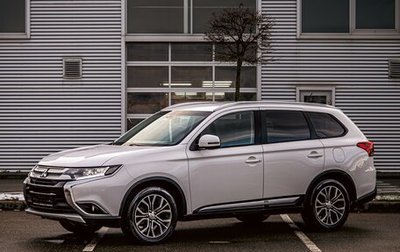 Mitsubishi Outlander III рестайлинг 3, 2016 год, 1 655 000 рублей, 1 фотография