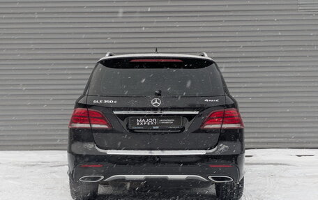 Mercedes-Benz GLE, 2017 год, 3 675 000 рублей, 6 фотография