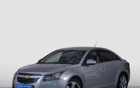 Chevrolet Cruze II, 2010 год, 949 000 рублей, 2 фотография