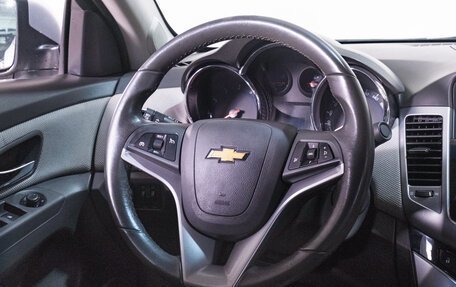 Chevrolet Cruze II, 2010 год, 949 000 рублей, 8 фотография