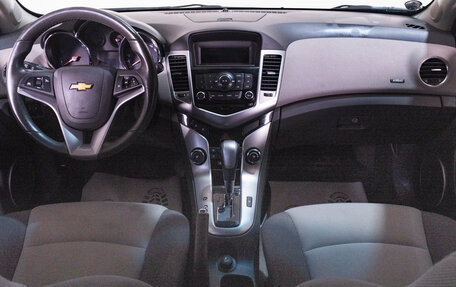 Chevrolet Cruze II, 2010 год, 949 000 рублей, 18 фотография