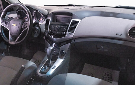 Chevrolet Cruze II, 2010 год, 949 000 рублей, 19 фотография