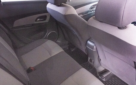 Chevrolet Cruze II, 2010 год, 949 000 рублей, 22 фотография