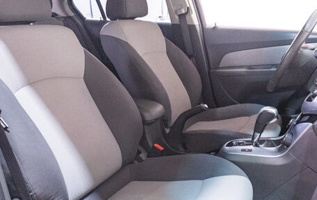 Chevrolet Cruze II, 2010 год, 949 000 рублей, 21 фотография