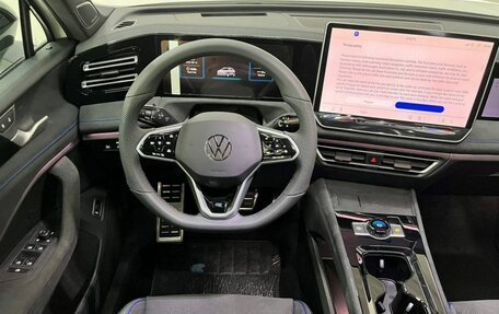 Volkswagen Tiguan II, 2025 год, 4 929 000 рублей, 12 фотография